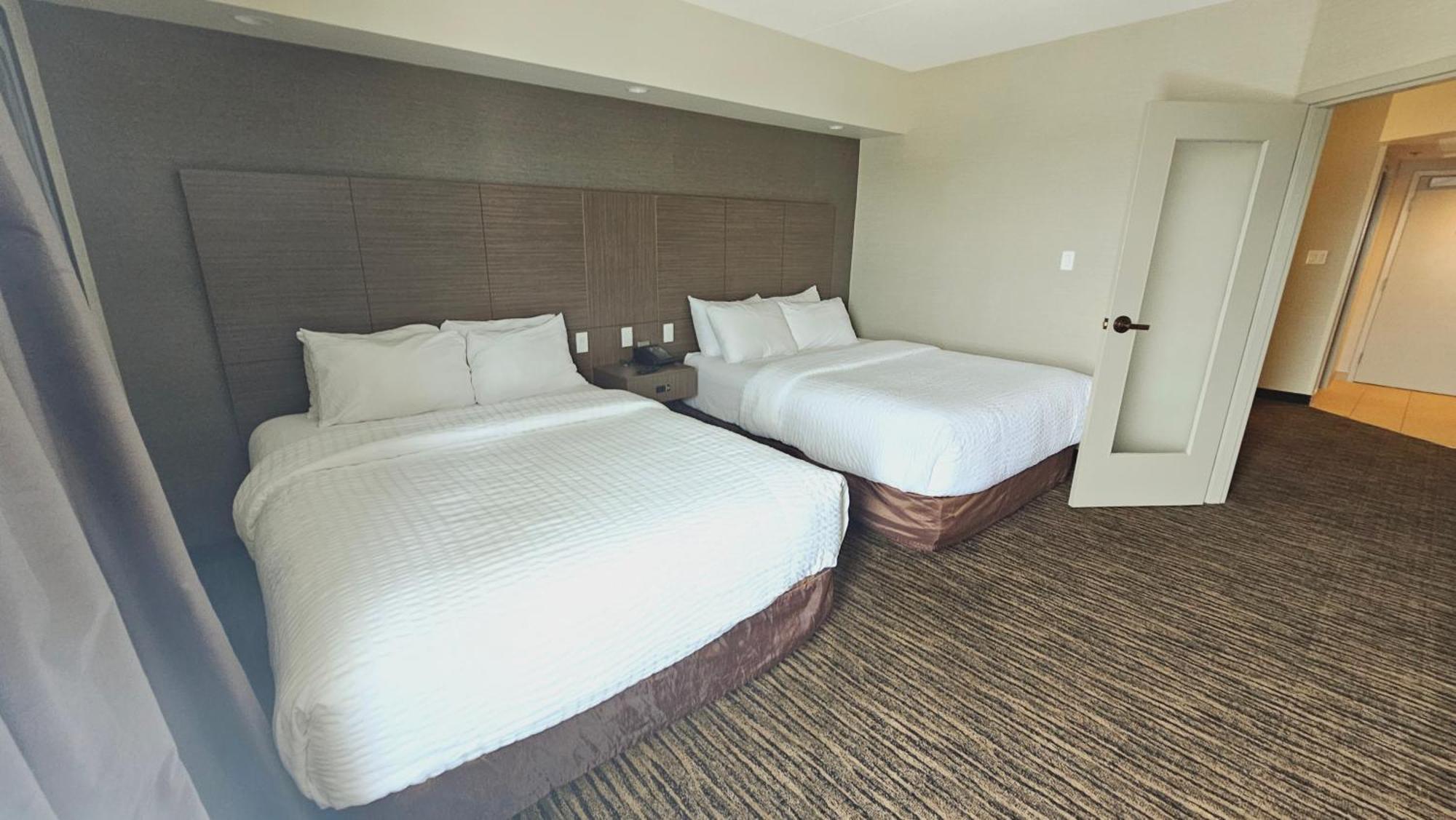 Clarion Hotel & Suites Брендон Екстер'єр фото